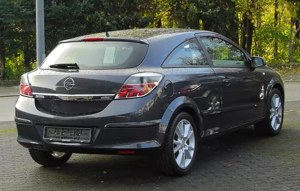 OPEL Astra GTC 1.8dm3 benzyna A-H/C J211 1AABA6FEDL5